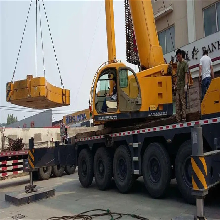 兴宁当地吊车出租|机器吊装|75吨|工厂搬迁服务